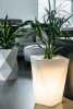 Designer kaspó VASO fehér világítással